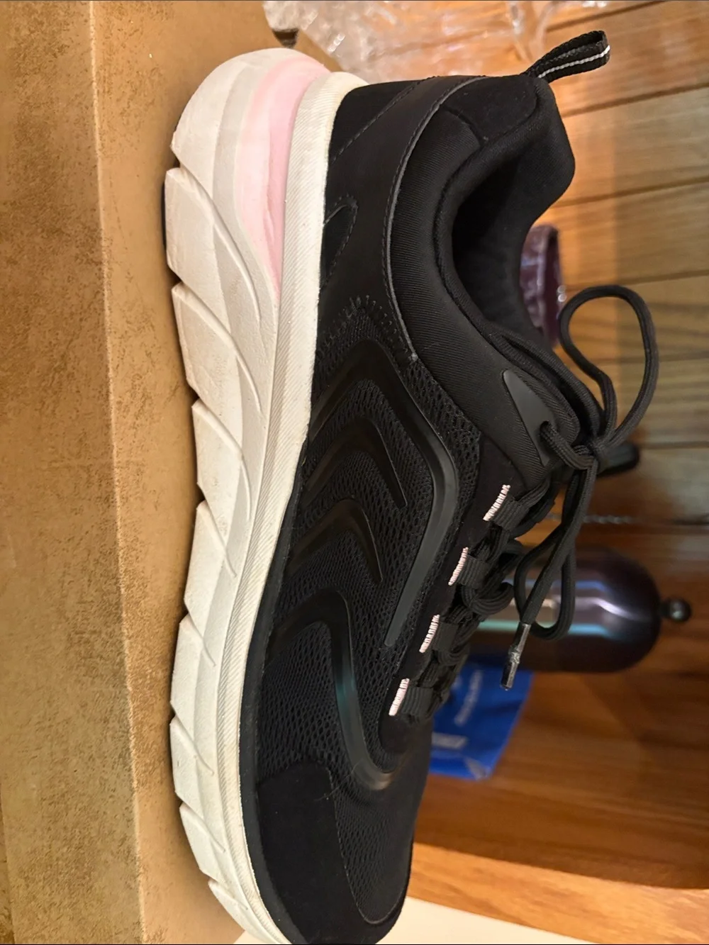 Easy Spirit Evolve Black Lace-Up Sneakers with Pink Stitch Detail